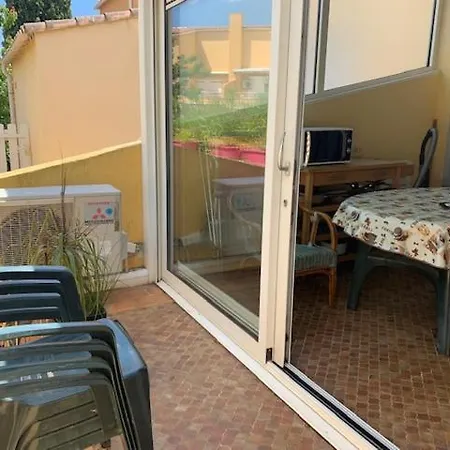 One-bedroom With Terrace And Barbecue 72 * Agde