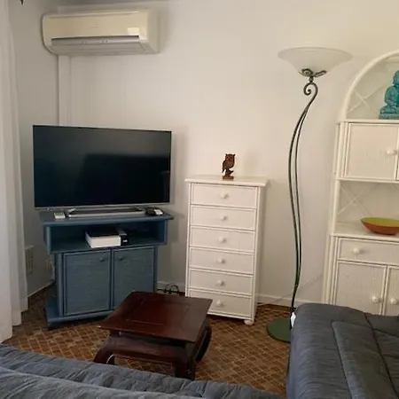 One-bedroom With Terrace And Barbecue 72 Apartmán